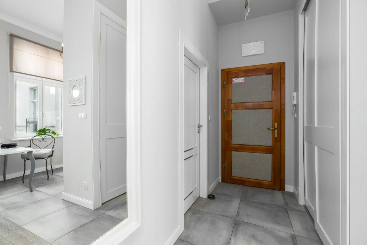 Modish Studio Poznan Old Town By Noclegi Renters Buitenkant foto