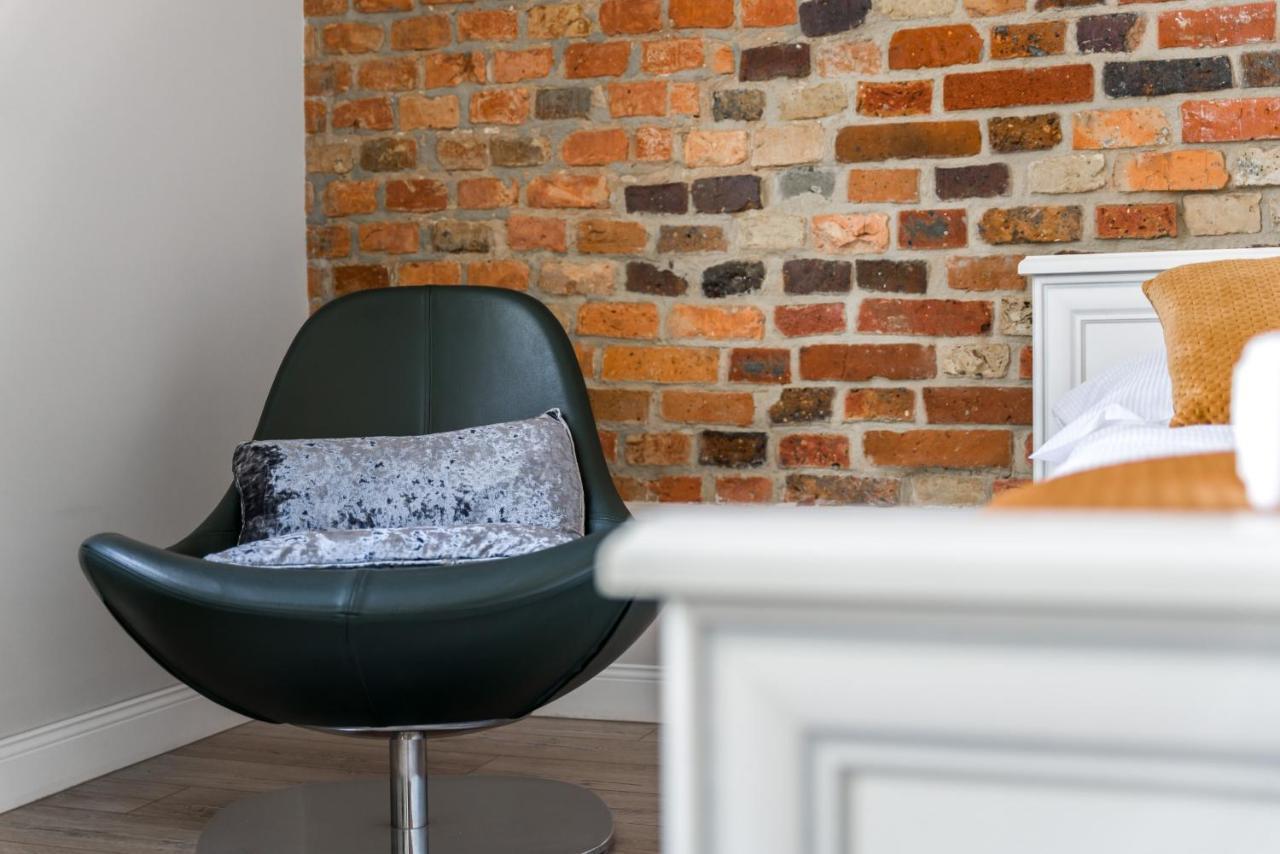 Modish Studio Poznan Old Town By Noclegi Renters Buitenkant foto