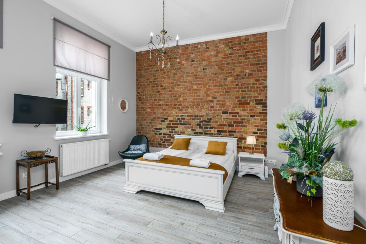 Modish Studio Poznan Old Town By Noclegi Renters Buitenkant foto