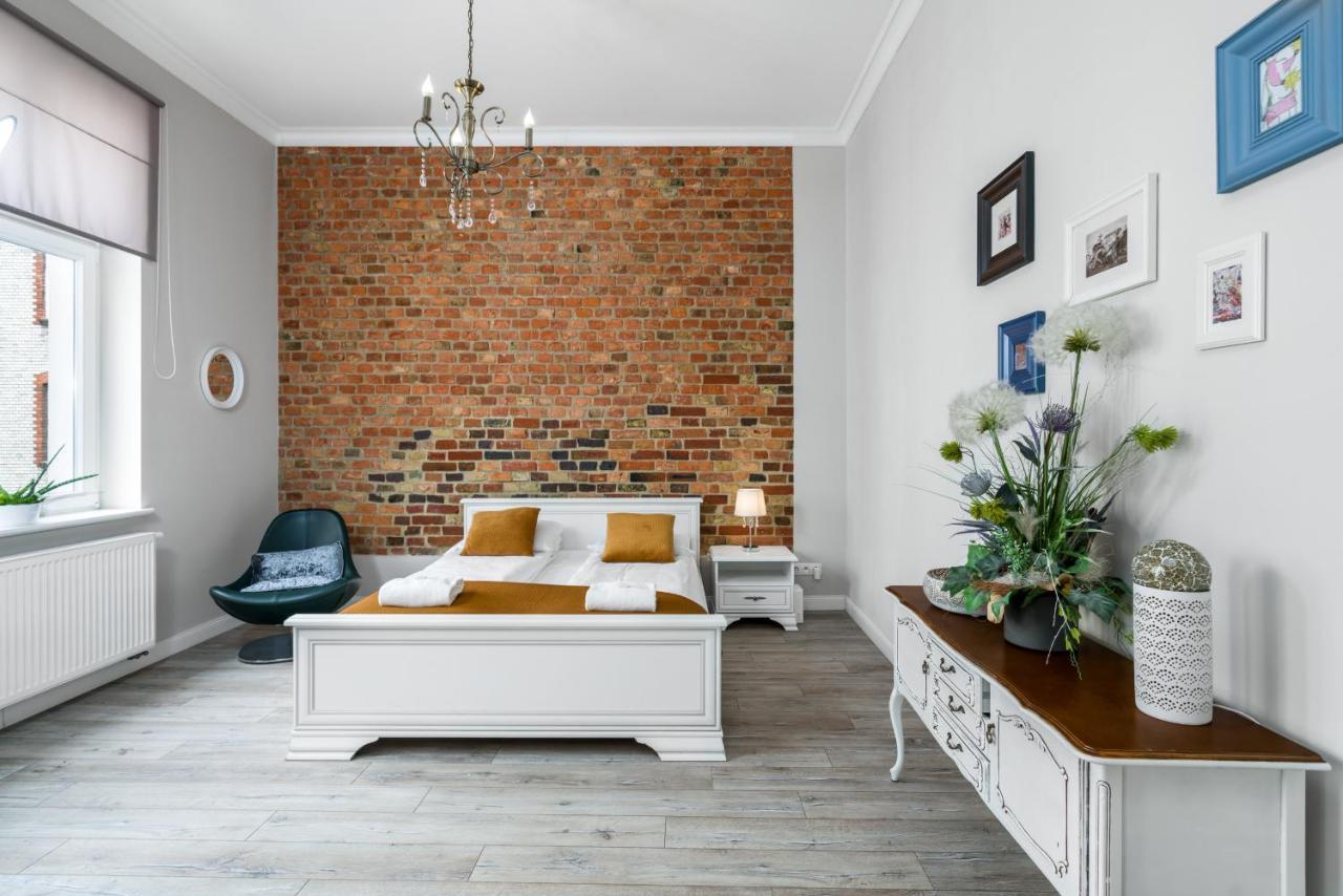 Modish Studio Poznan Old Town By Noclegi Renters Buitenkant foto
